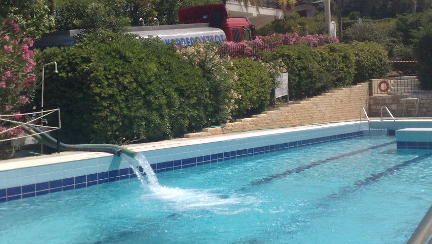 γεμισμα-νερο-πισινας-υδροφορες-μεταφορα-νερου